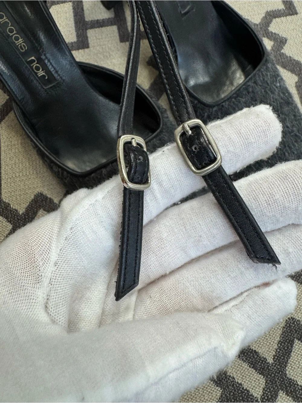 Paradis Noir Gray Fuzzy Wool Look Mary Jane Pumps Japan Women’s US 6 JP 23